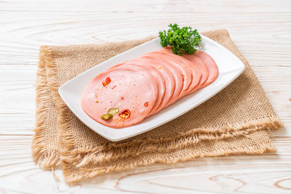 pork bologna with chilli