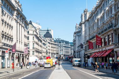 Londra - Sep 2 2019: Londra 'da Regent' s Street, Uk. Adı buydu.