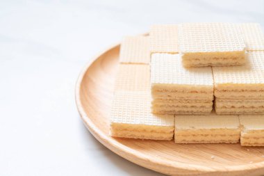 krema ile süt gofret