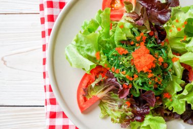 vegetable salad with Japanese seaweed and shrimp eggs 