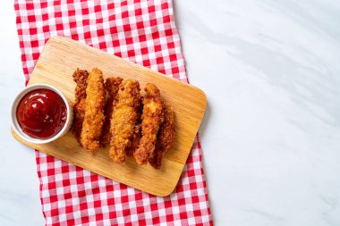 Kızarmış tavuk çubuğu