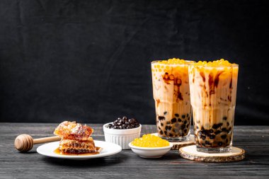 Kabarcıklı Tayvan sütü çayı