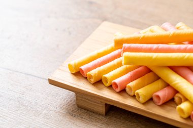 renkli gofret sopa rulo 