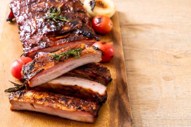 Izgara Barbekü kaburga domuz