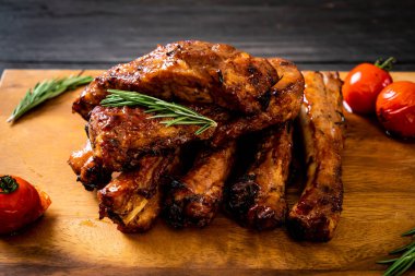 Izgara Barbekü kaburga domuz