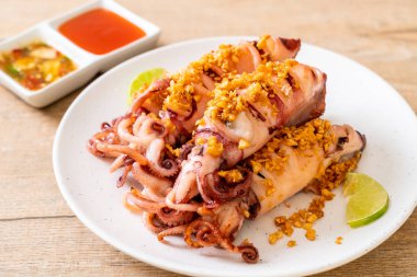 sarımsaklı kızarmış kalamar