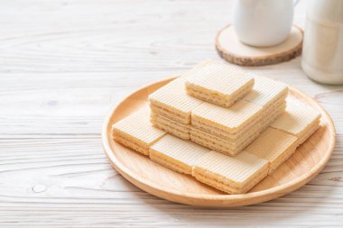 krema ile süt gofret