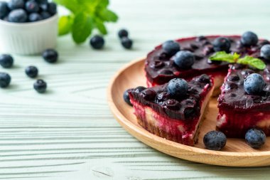 yaban mersini peynirli kek