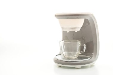 Beyaz arka plan üzerinde kahve makinesi