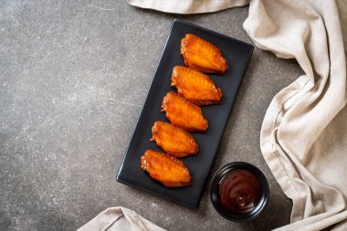 Barbekü tavuk kanadı