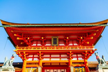 Japonya, Kyoto 'daki Fushimi Inari Tapınağı' nda güzel bir mimari..