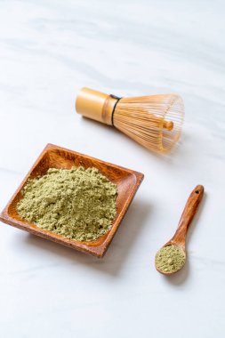 Çeşmeli kibrit yeşil çay tozu