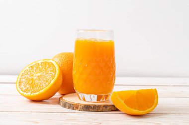 taze portakal suyu cam 