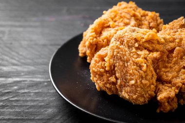 kızarmış tavuk yemek