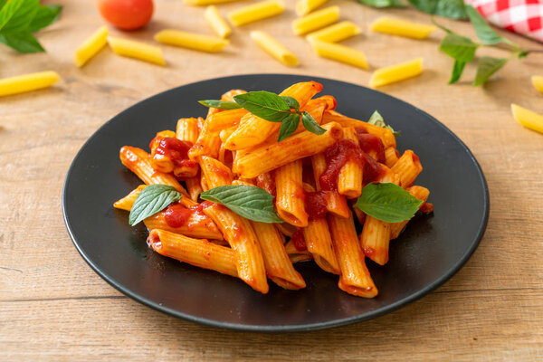 Penne pasta in tomato sauce 