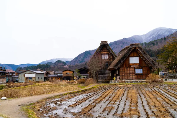 Aldeia japonesa tradicional e histórica Shirakawago — Fotografia de Stock