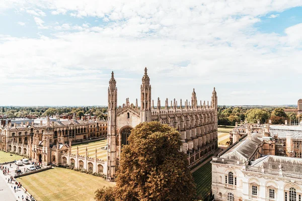 Cambridge şehrinin yüksek açı görünümü, İngiltere — Stok fotoğraf