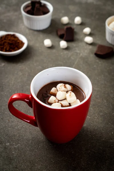 Chocolate caliente con malvaviscos — Foto de Stock