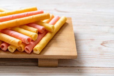 renkli gofret sopa rulo 