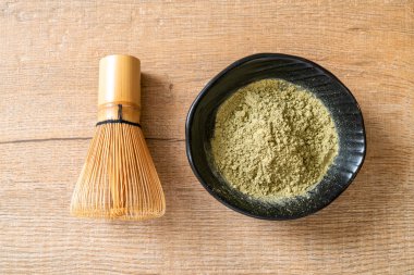 Çeşmeli kibrit yeşil çay tozu