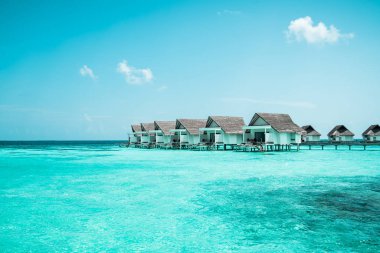 Plaj ile güzel tropikal Maldivler tatil oteli ve ada