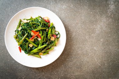 Kızarmış Çin sabah Glory veya su ıspanak