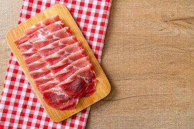 sliced collar pork raw
