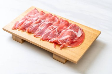 sliced collar pork raw