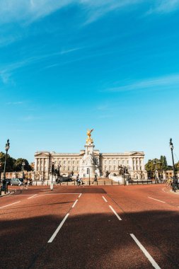 Londra, İngiltere - 2. Bölüm 2019. Buckingham 'la Londra' da trafik