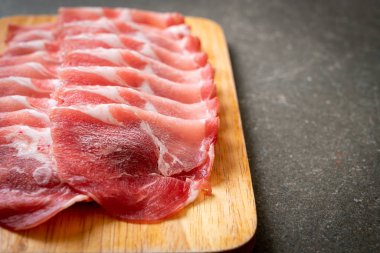 sliced collar pork raw
