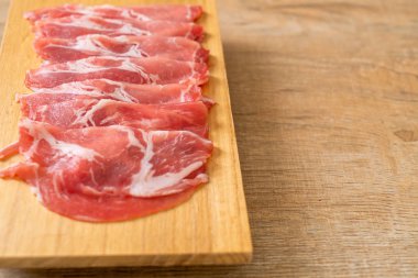 sliced collar pork raw