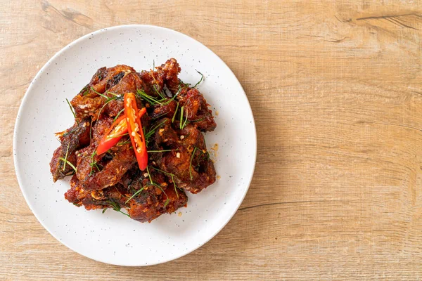 Mexer peixe frito com pasta de pimenta — Fotografia de Stock