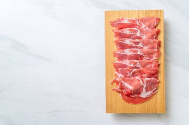 sliced collar pork raw