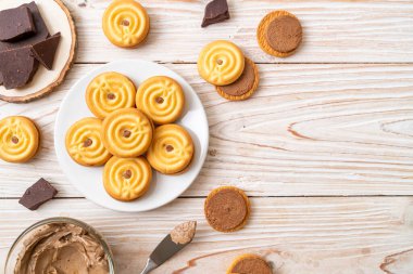 krem çikolata kurabiye