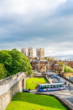York-İngiltere, SEP 3 2019: York bakanı York City ile birlikte İngiltere, İngiltere duvarından.