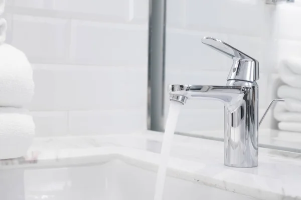 Close Tap Faucet Bathroom — Stock Photo, Image