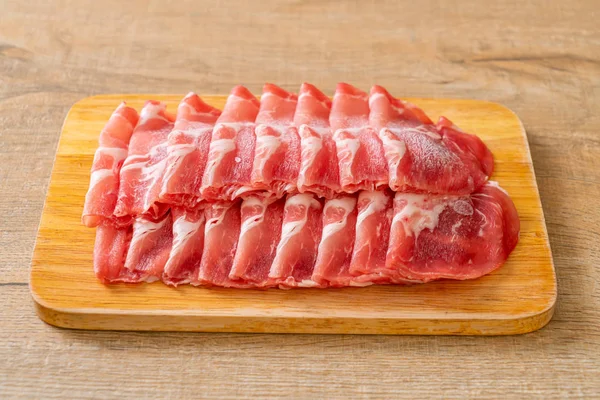 taze doğranmış domuz eti.