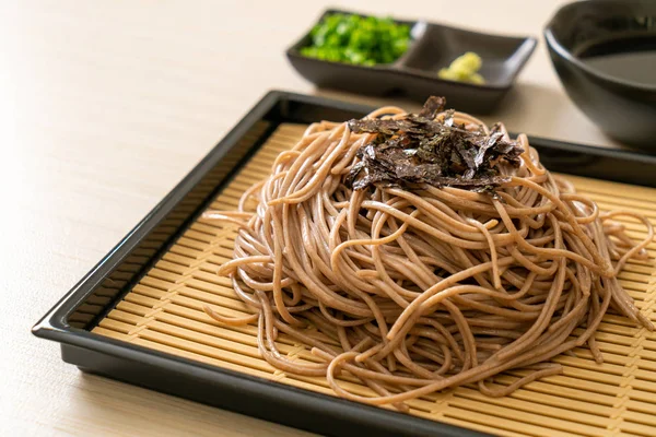 Tagliatelle Fredde Soba Grano Saraceno Ramen Zaru Stile Alimentare Giapponese — Foto Stock