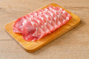 taze doğranmış domuz eti.