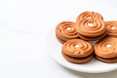 Sütlü çikolatalı kurabiye.