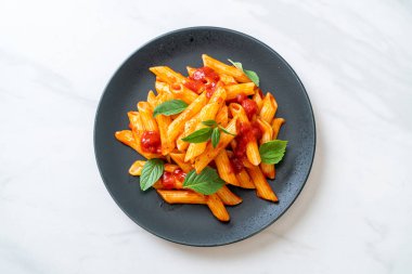 Domates soslu makarna İtalyan usulü.