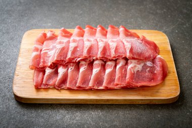 taze doğranmış domuz eti.