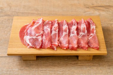 taze doğranmış domuz eti.