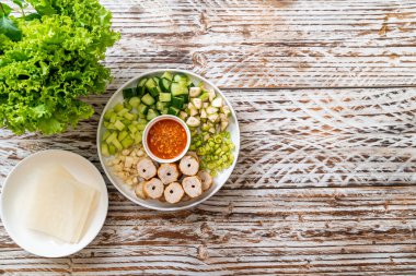 Vietnam domuz köftesi ve sebze paketleri (Nam-Neaung veya Nham Due) - Vietnam geleneksel yemek kültürü