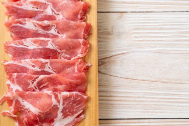 taze doğranmış domuz eti.