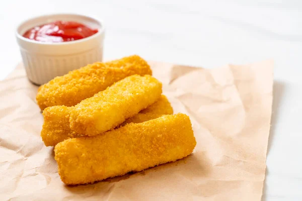 Croccanti Dita Pesce Fritto Con Ketchup — Foto Stock