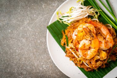 Pad Thai - Kızarmış pirinç eriştesi