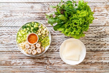 Vietnam domuz köftesi ve sebze paketleri (Nam-Neaung veya Nham Due) - Vietnam geleneksel yemek kültürü