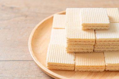 süt kreması ile süt gofret