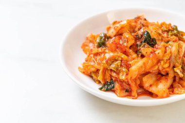 Tabakta kimçi lahanası - Kore geleneksel yemek tarzı